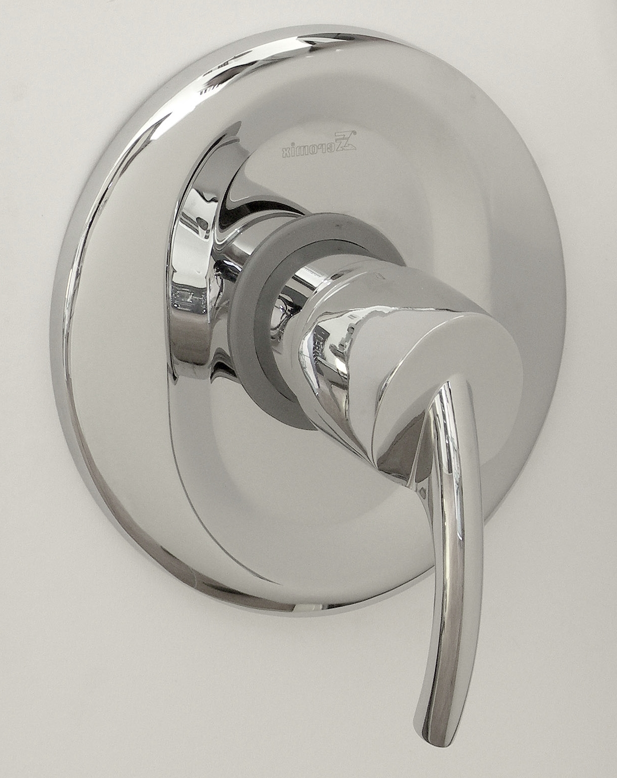 Feromix Minimal Plus 31250.1 falba süllyesztett zuhany csaptelep