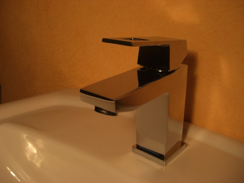 Grohe Eurocube egykaros mosdócsaptelep 23127 000 (23127000)