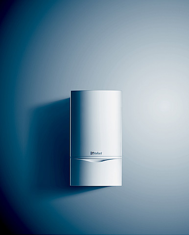 Vaillant VUI aquaPLUS 282-7 E  turbós beépített tárolós fali gázkazán 10,4-28 kW