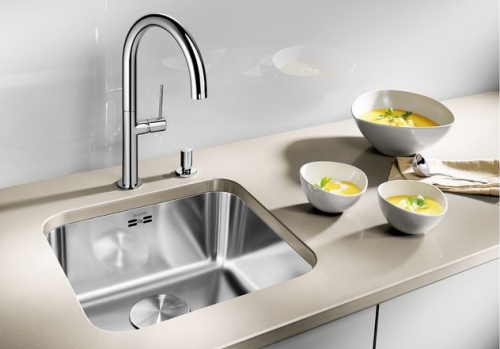 BLANCO SUPRA 340-U 18/10 aláépíthető rozsdamentes mosogató, dugókiemelővel 518200