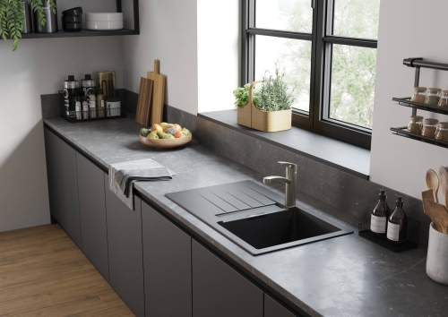 Hansgrohe Focus E2 mosogató csaptelep, rozsdamentes acél 31806800