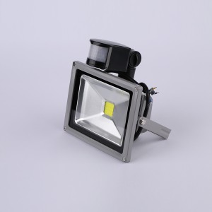 M-Tech 20W 1800lm, 230V, IP65, 6500K, hideg fehér reflektor mozgásérzékelős MTL711