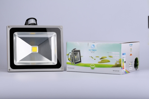 M-Tech 50W 4500lm, 230V, IP65, 6500K, hideg fehér reflektor mozgásérzékelős MTL715