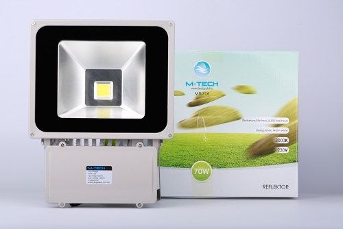 M-Tech 70W 6300lm, 230V, IP65, 3000K, meleg fehér reflektor MTL716