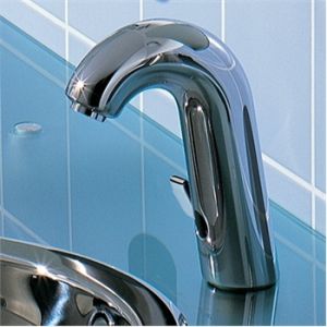 Geberit 60 típusú automata mosdócsaptelep keverővel, hálózati 115.722.21.1