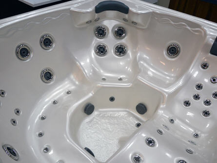 Vitalspa CALYPSO masszázsmedence