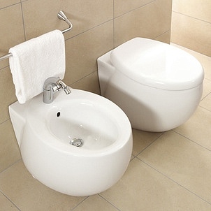 Villeroy & Boch Aveo New Generation álló wc CeramicPlus felülettel 6613 10 R1 (661310R1)
