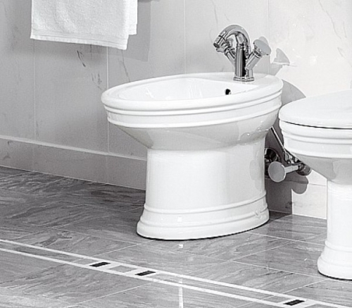 Villeroy & Boch Amadea álló bide CeramicPlus felülettel 7485 00 R1 (748500R1)
