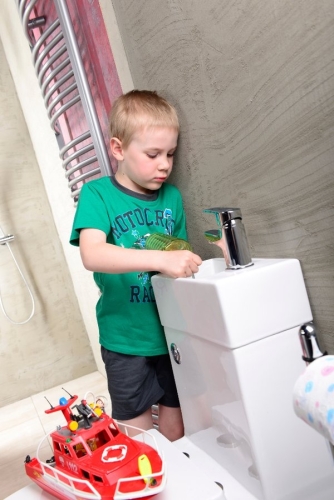 Aqualine GAVI kombi WC komplett, mechanikával ülőkével, kis mosdóval, hátsó kifolyású (PB102)