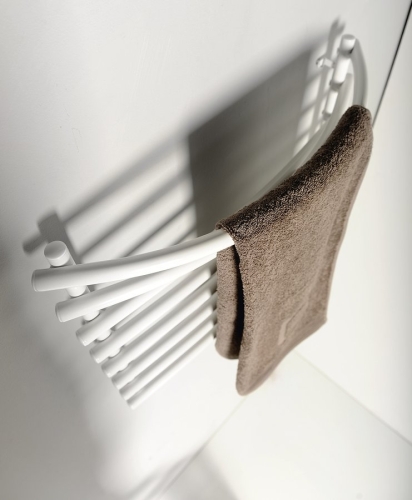 Sapho AQUALINE 570x465 mm elektromos törölközőszárító radiátor, fehér SU110A