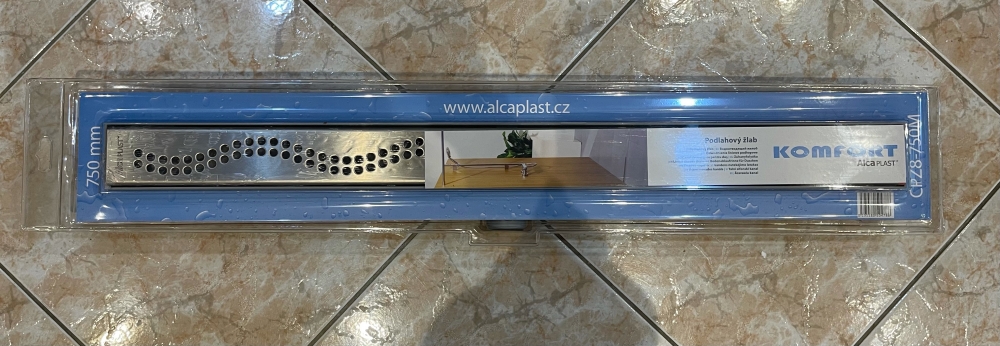 Alcaplast Komfort CPZ8 műanyag zuhanyfolyóka fém hullám ráccsal (750 mm)