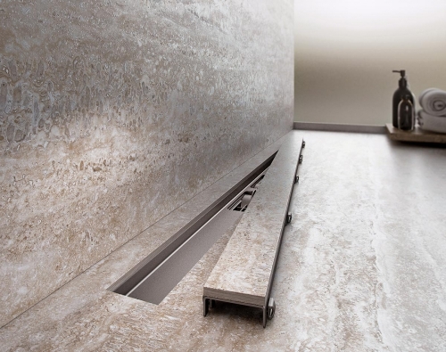 Alcaplast APZ15-1050 Marble zuhanyfolyóka perem nélkül, burkolható ráccsal