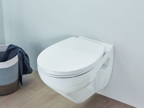 Alföldi Optic perem nélküli lapos öblítésű wc Easy Plus felülettel 7049 R0 R1