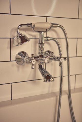 Roca Carmen kétkaros kádtöltő csaptelep zuhanyszettel, króm A5A014BC00