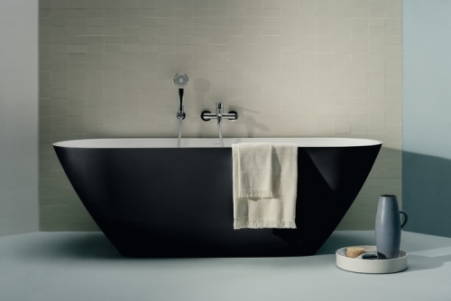 Laufen Lua 170x75 cm szabadon álló fürdőkád, Marbond kompozit anyagból fényes fekete/fényes fehér H2200820640001