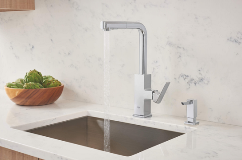 Grohe Tallinn egykaros mosogatócsaptelep kihúzható zuhanyfejjel 30420000