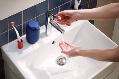 Hansgrohe Zesis S 100 CoolStart egykaros mosdócsaptelep automata lefolyógarnitúrával, króm 74720000